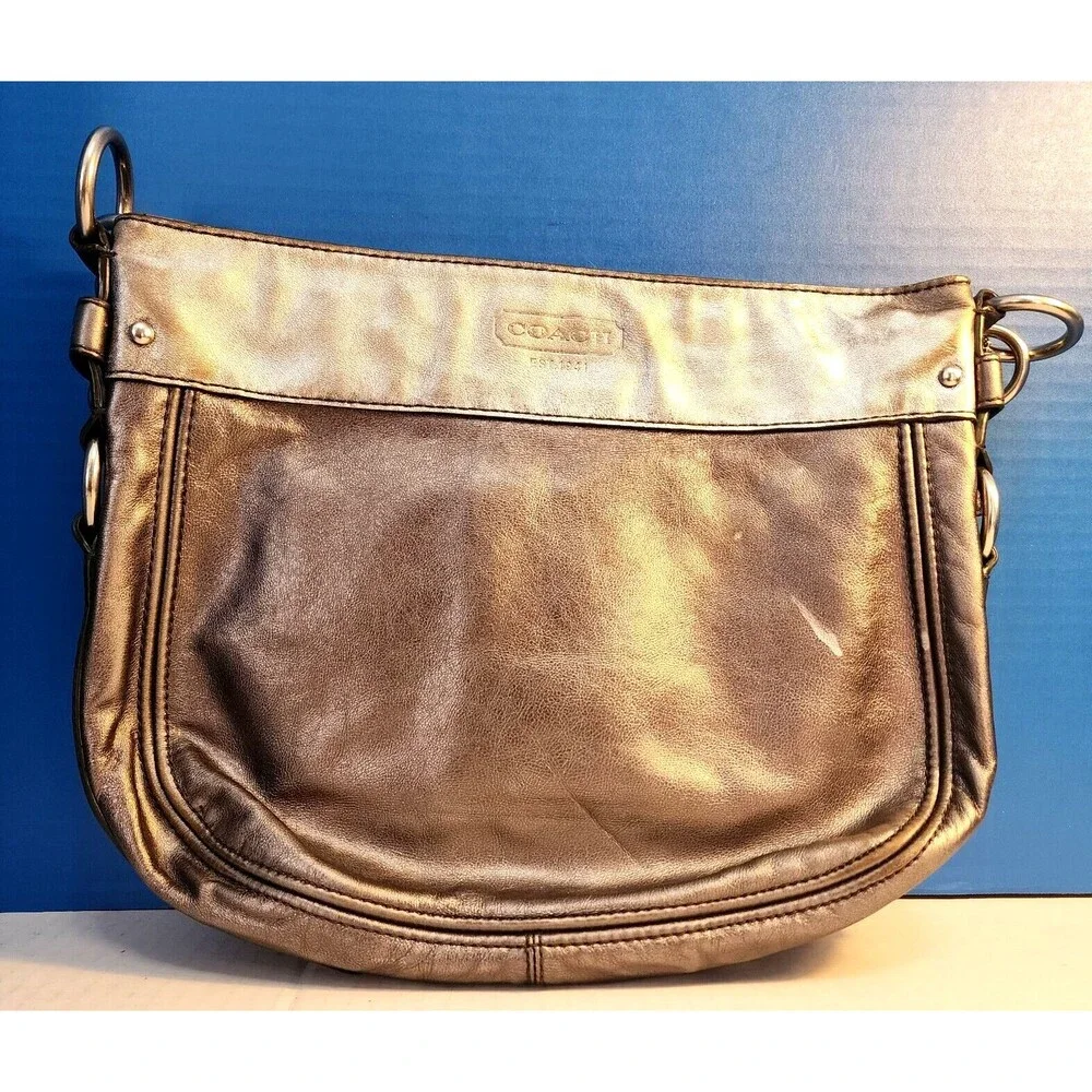 Coach Caramel and Brown Leather Shoulder Bag Size Medium